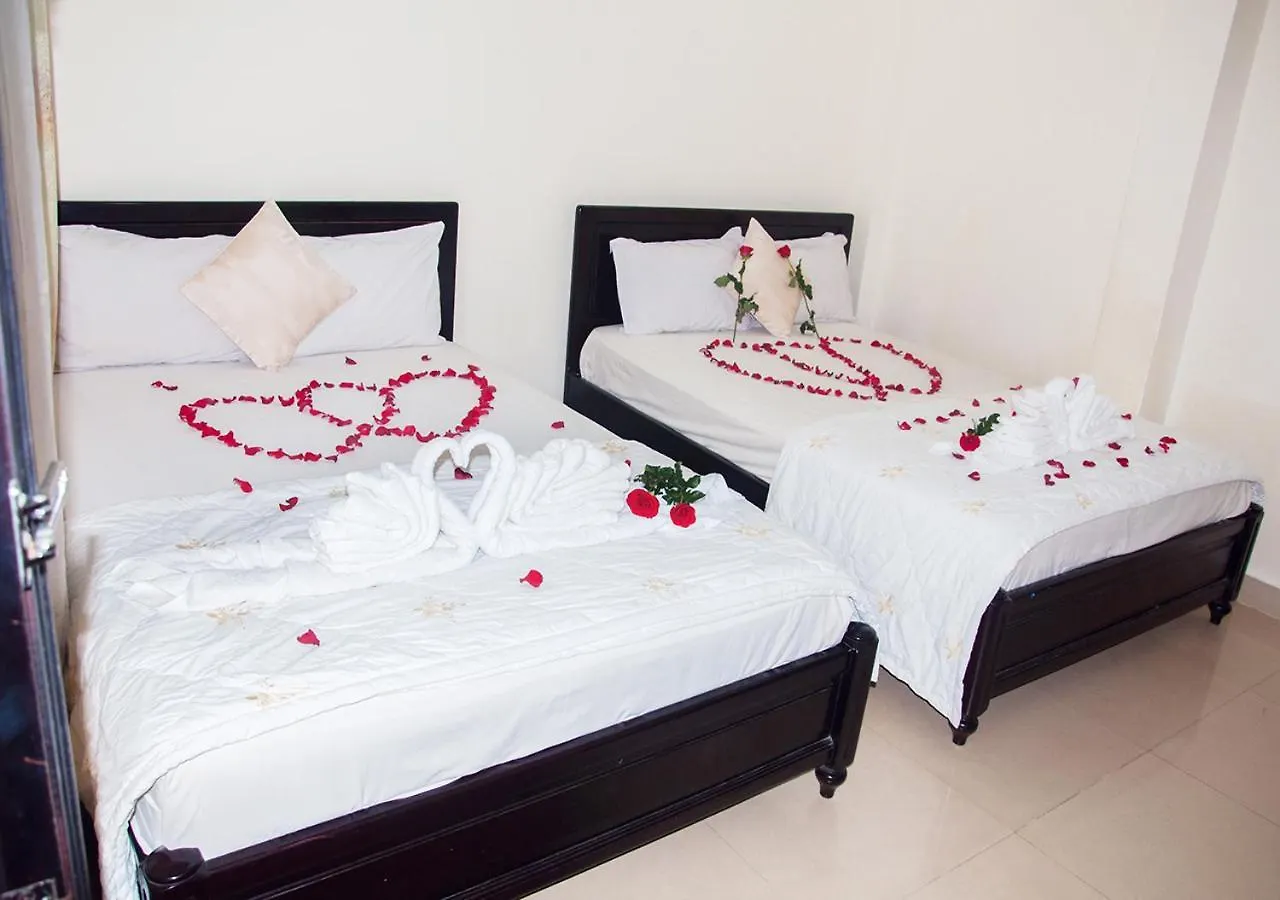 Queen 7 Hotel Нячанг